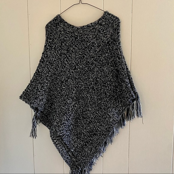 Black/white Poncho from Express - Picture 2 of 3